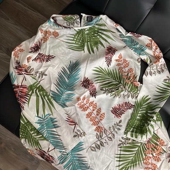 Tropical Belted Dress - Picture 3 of 3